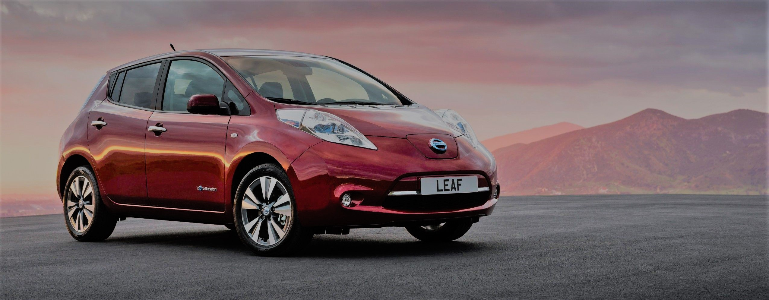 Зарядное устройство для электромобиля Nissan Leaf