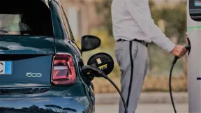 зарядка електромобіля Fiat 500