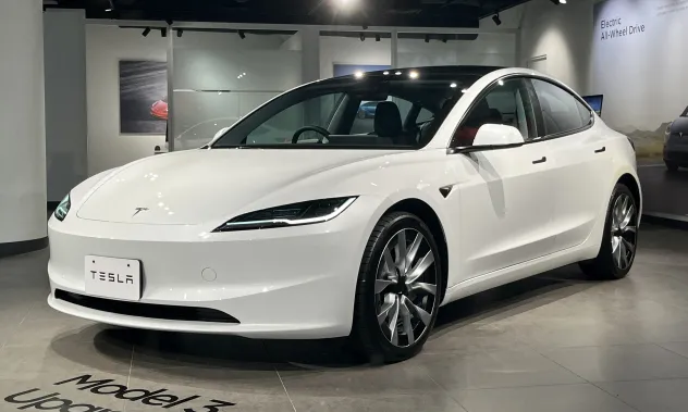 Tesla Model 3 Long Range