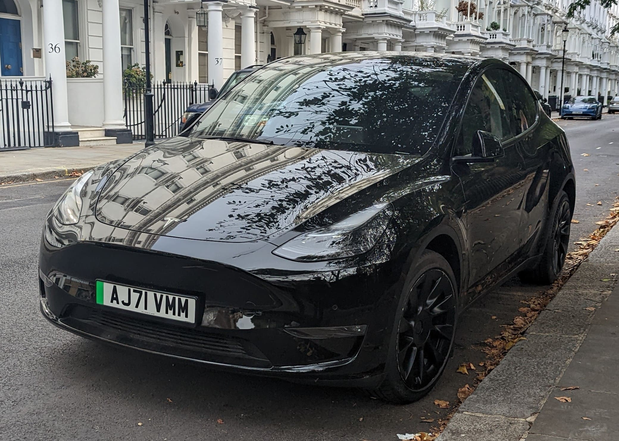 Tesla Model Y Long Range